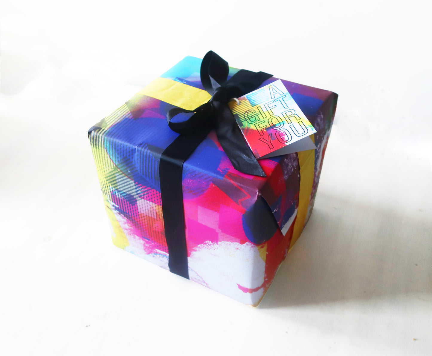 Abstract wrapping paper and gift tag, graphic gift wrap